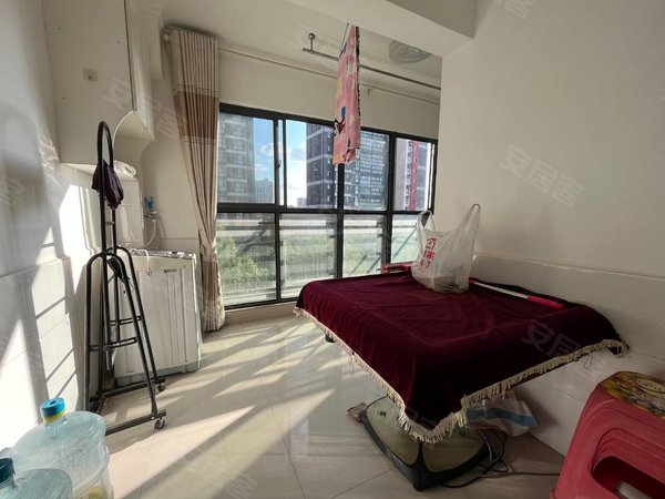 荆州监利监利城区银湖城银湖城,逛街上学,交通方便,公园环绕,去哪都近