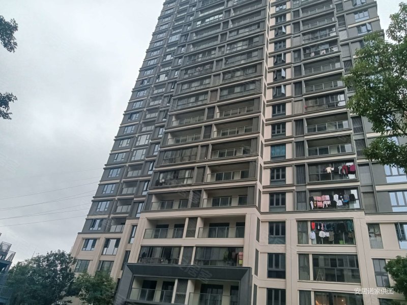 荣融繁荣里正南朝向带电梯双卫近医院停车方便