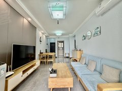 北海银海金海岸万达商圈，全屋硅藻泥，精装，可长租可短租出租房源真实图片