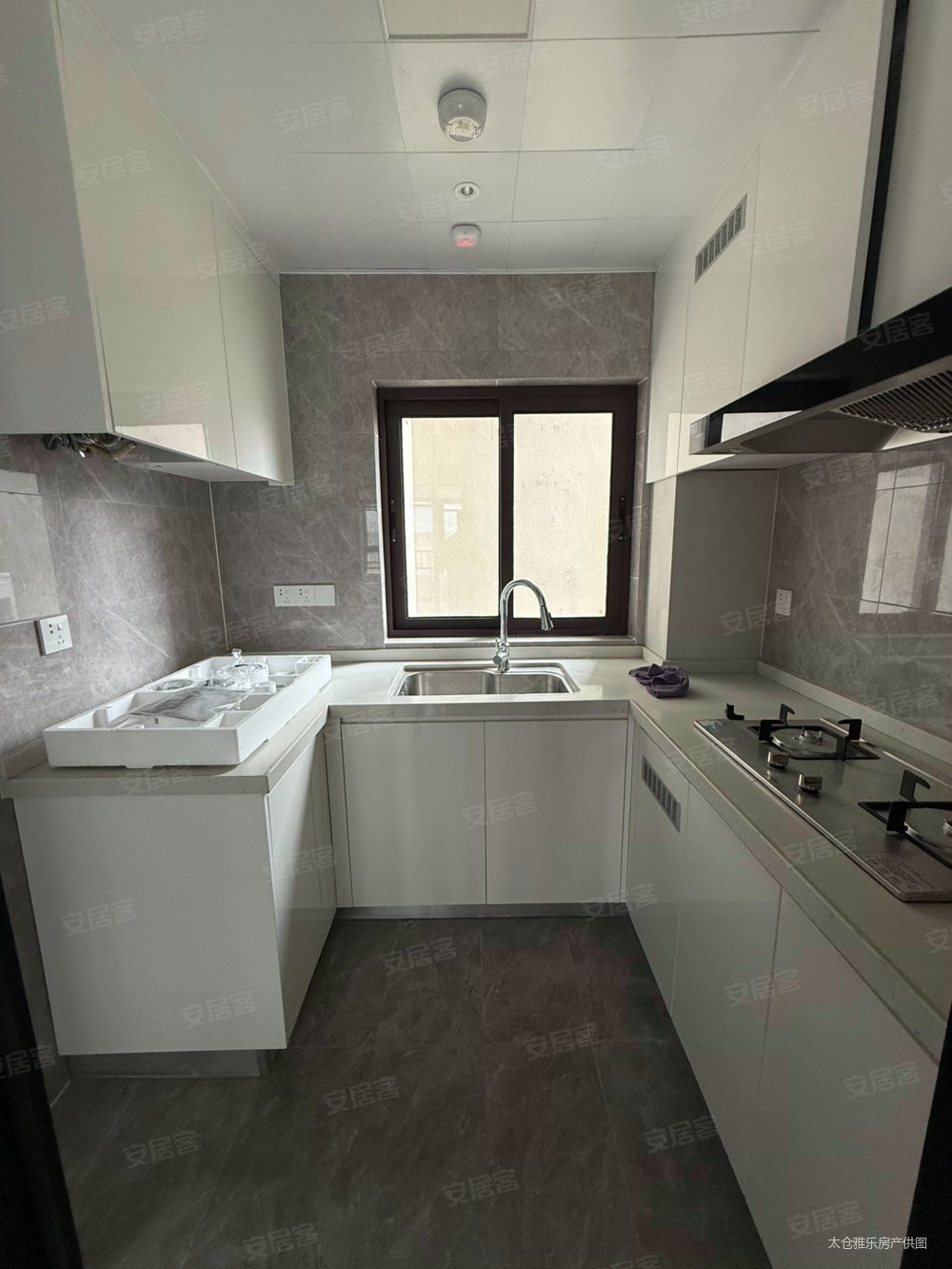 心望雅苑3室2厅2卫105㎡南北168万