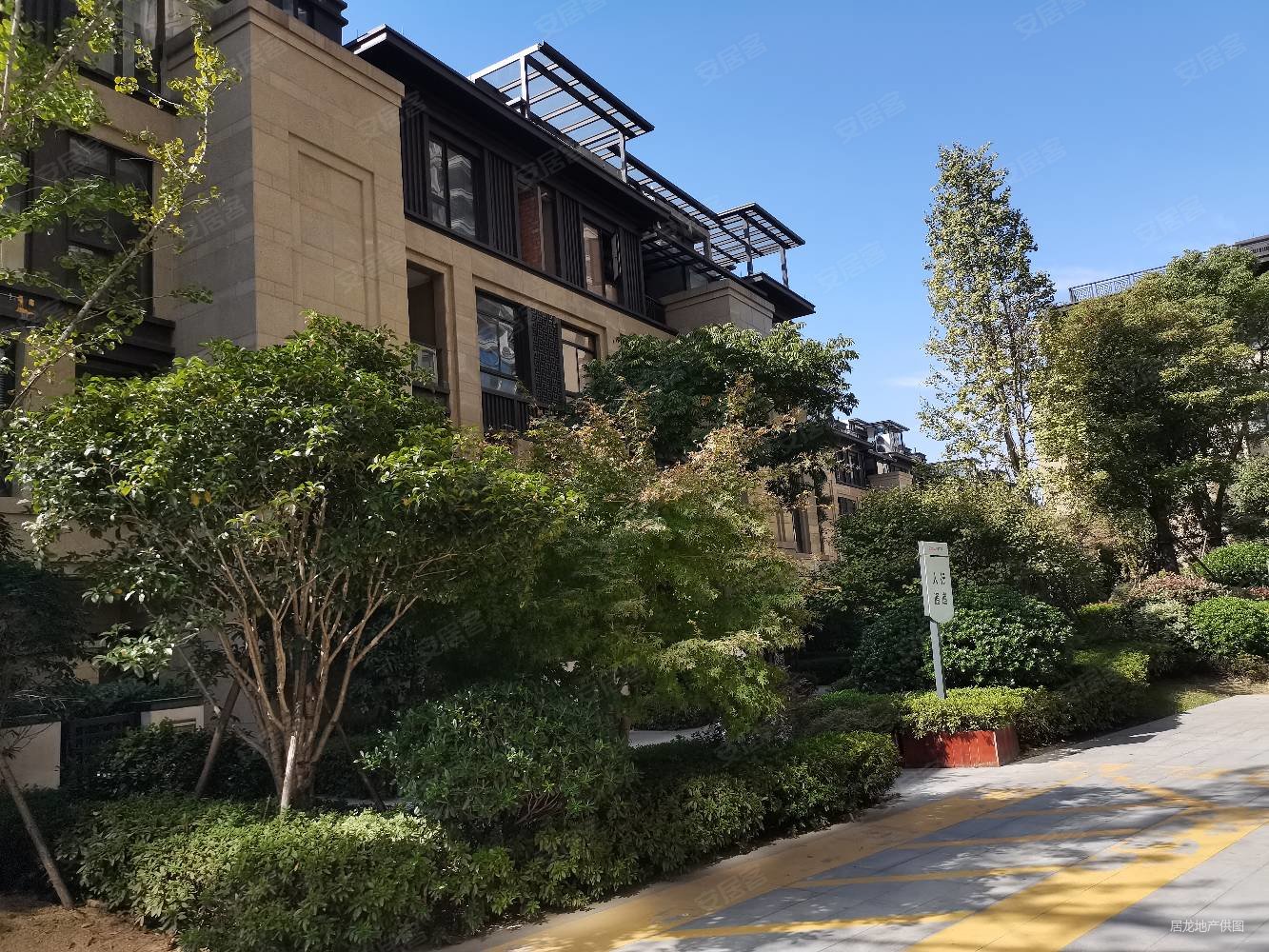 群贤府和园 边套 楼层好大阳台 有车位 南北通透看房有钥匙,祥生