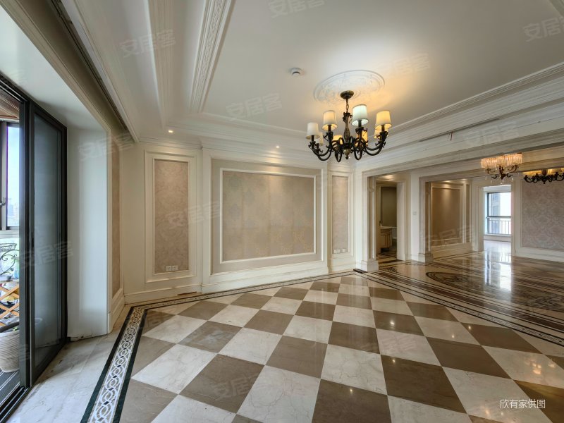 新上好房万达御湖世家前排一线湖景等你来看房哦