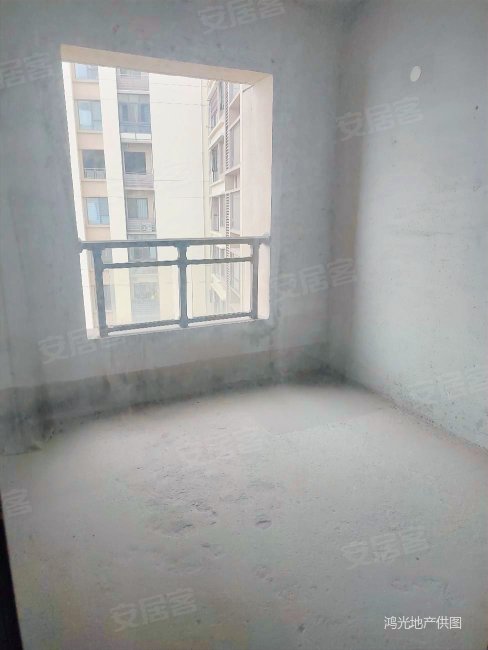 依云雍景湾实用四房飞机户型三梯三户高层视野开阔无遮挡