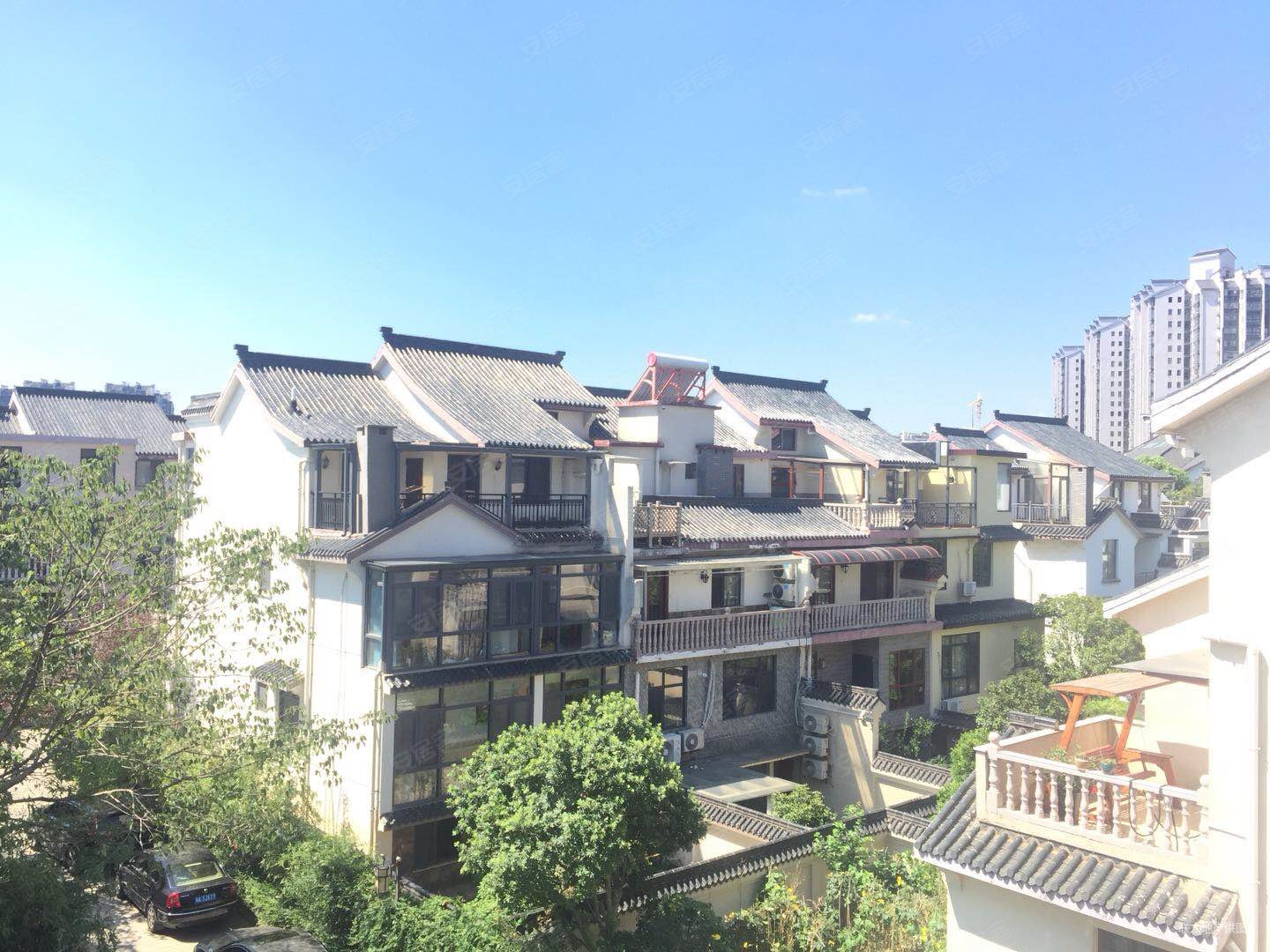 汀湘十里东边南入户花园200平南客厅视野开阔诚售