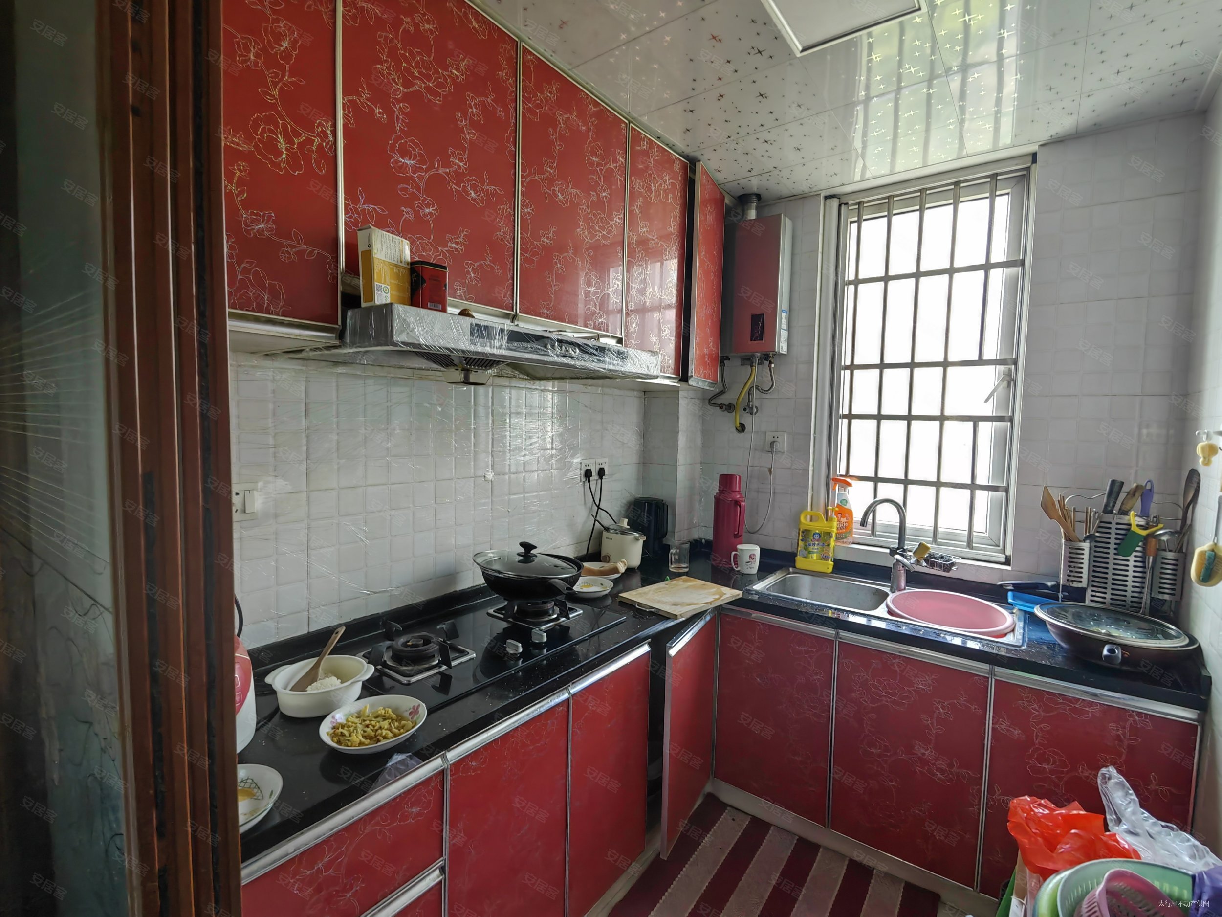 湖滨华城富贵苑 刚需小三居 精装修 正规商品房 南北通透