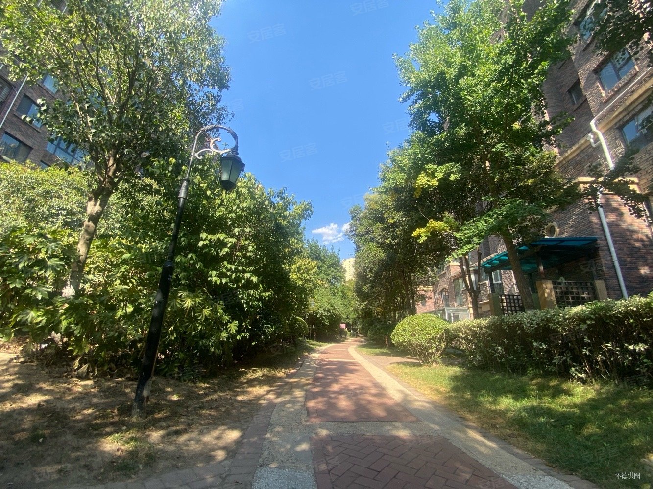 华远海蓝城(一期)3室2厅2卫132.78㎡南北255万