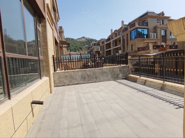 济南历城唐冶银丰唐郡玫瑰园(别墅)唐冶 世纪大道 银丰唐郡别墅 空