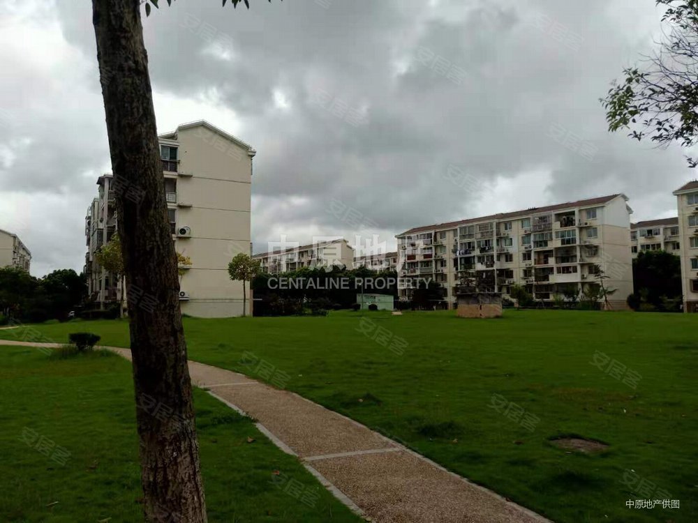 舒馨北苑2室2厅1卫74.21㎡南374万