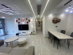 龙海城区龙海城区精装修,家具家电齐全,拎包入住,智能门锁,包物业费出租房源真实图片