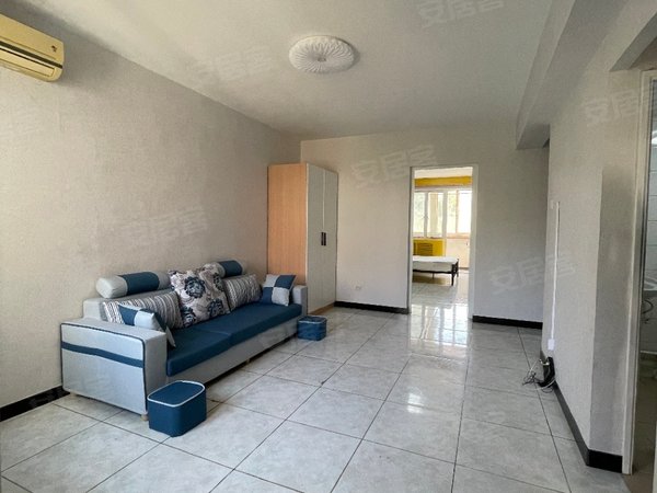 北京西城长椿街槐柏树后街小区长椿街 槐柏树后街小区2号楼 4层两居室