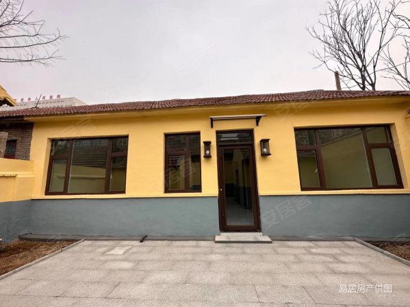 占地176平带院子的三间平房仅698万出售