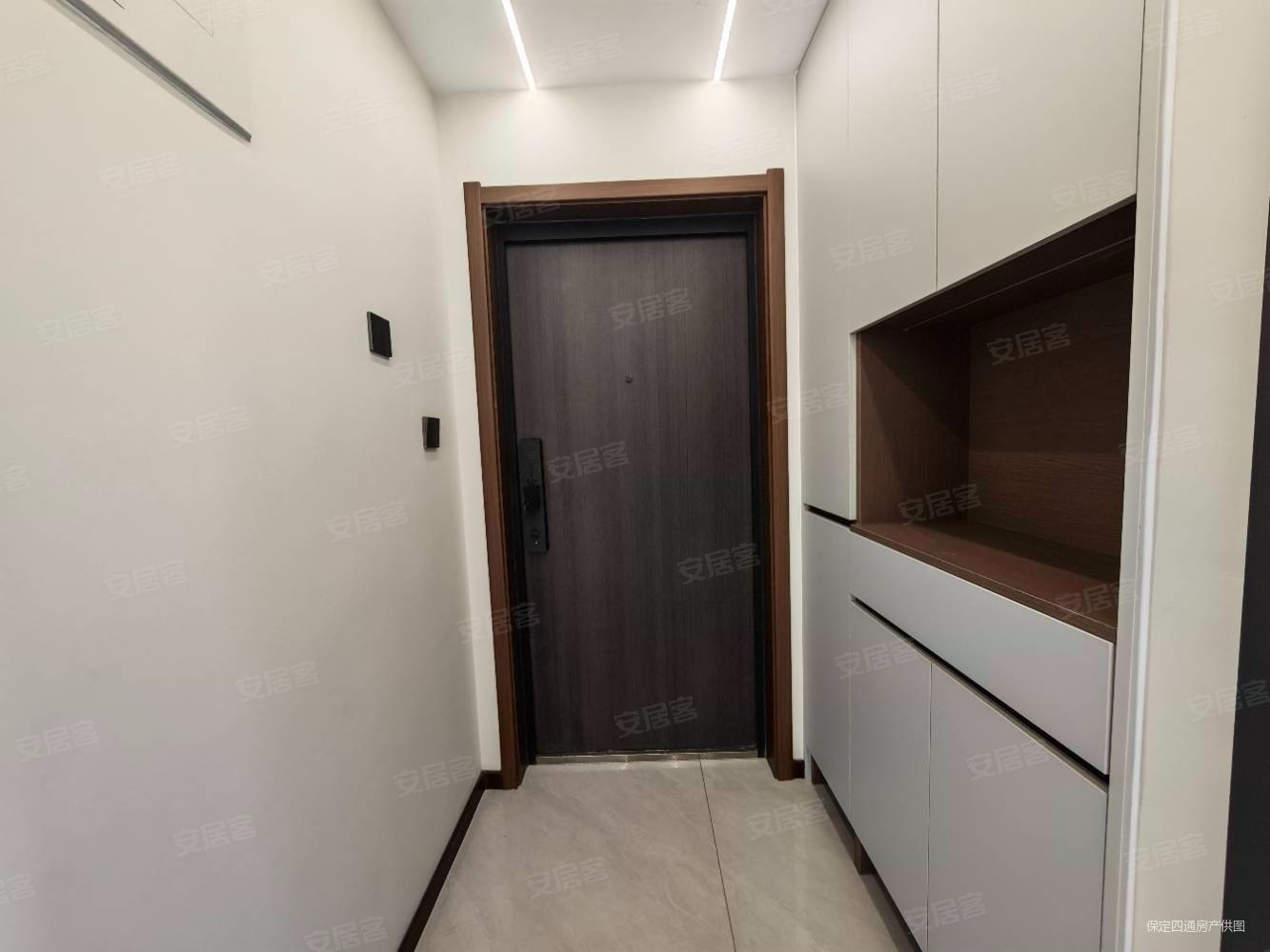 新东方凤凰城3室2厅2卫154.19㎡南北99.9万