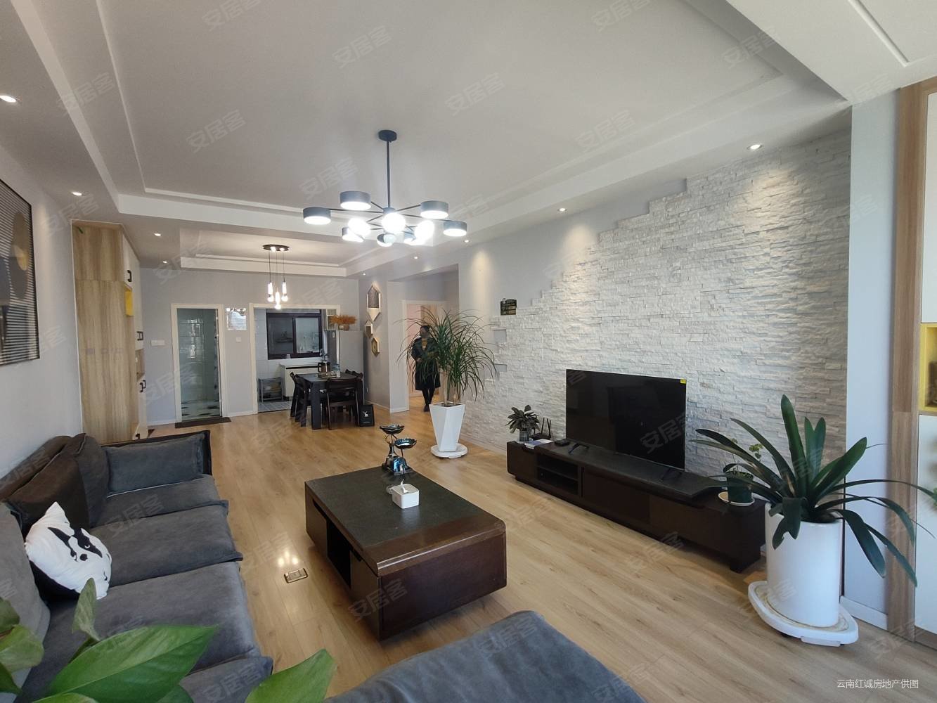 福地半岛艺丰广场3室2厅2卫110㎡东78.8万