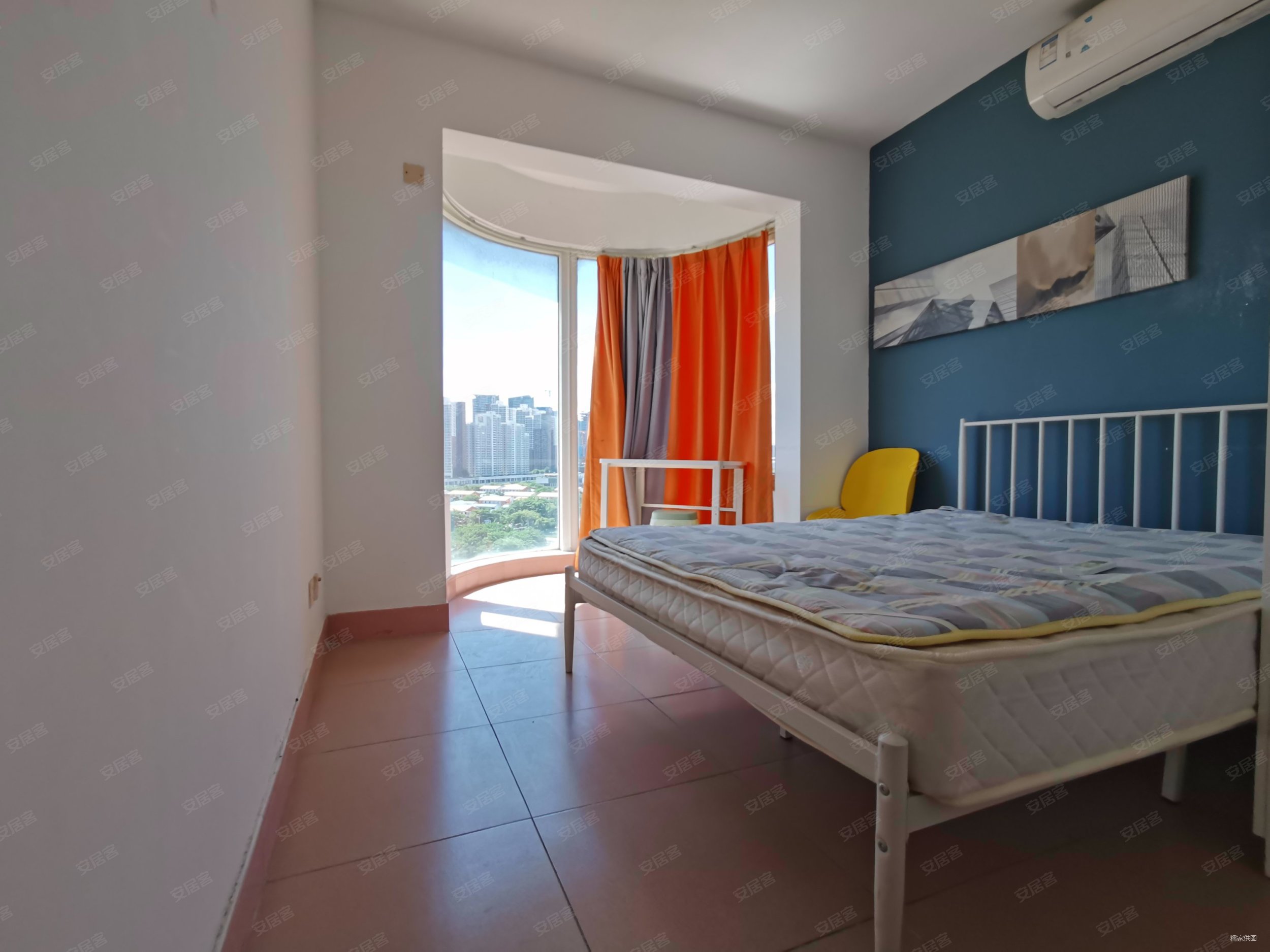 前海花园4室1厅1卫89.45㎡南530万