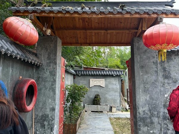 济南历城仲宫镇仲宫南村自建房出租,精装农家院,交通方便 能停车出租