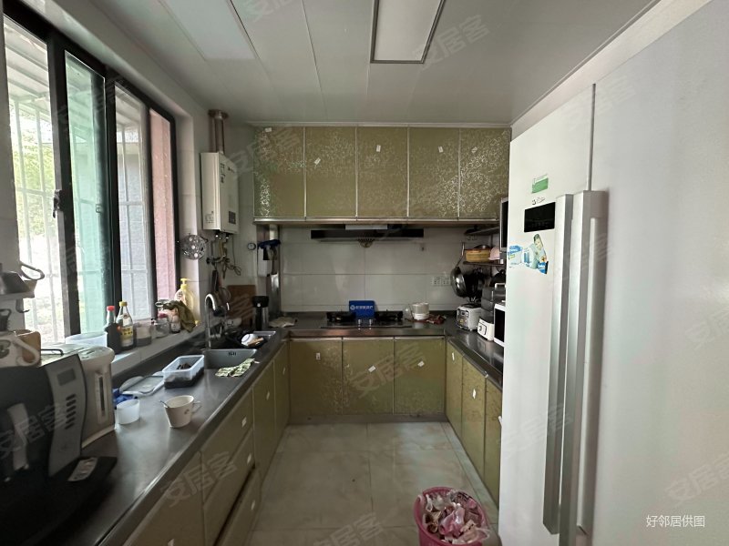 旭日景城 高绿化 满五   低容积 小三房 精装好房