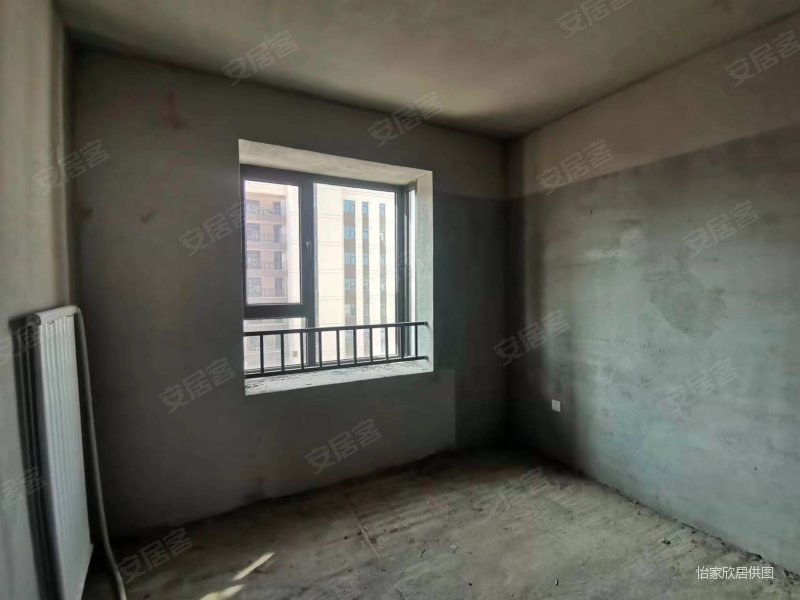 高楼层采光充足房龄新,七号公馆二手房,50万,3室2厅,2卫,104平米-兰州