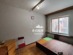 丹东元宝新柳步行街女人街对面 泰和花园 步梯二楼 简装一室40平出租房源真实图片