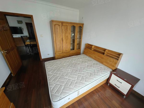 上海杨浦黄兴杨浦欣园(东区)新出房源 拎包入住 交通便利 家电全配