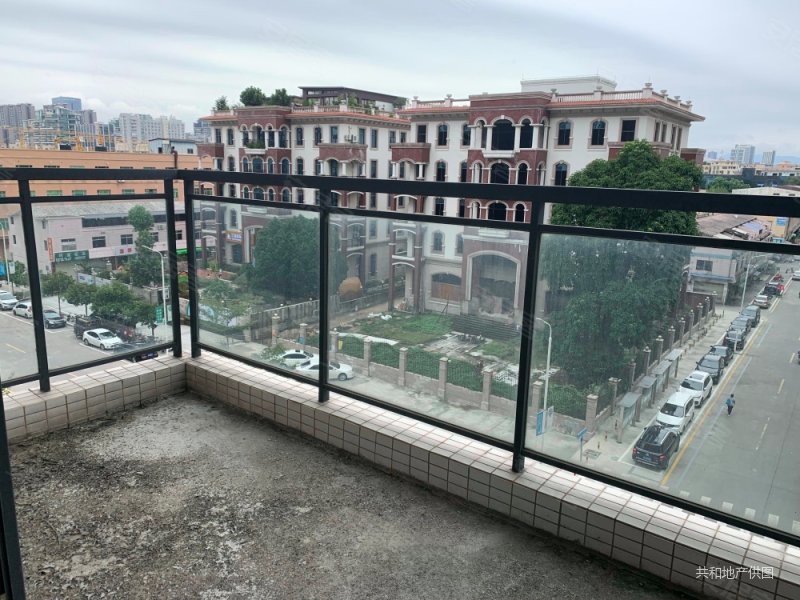 广州房产网>广州二手房>花都二手房>新区二手房>凤凰御景>800_600