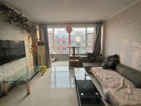 葫芦岛兴城中心广场水岸绿洲水岸绿洲步梯5楼,2室,家具家电齐全拎包