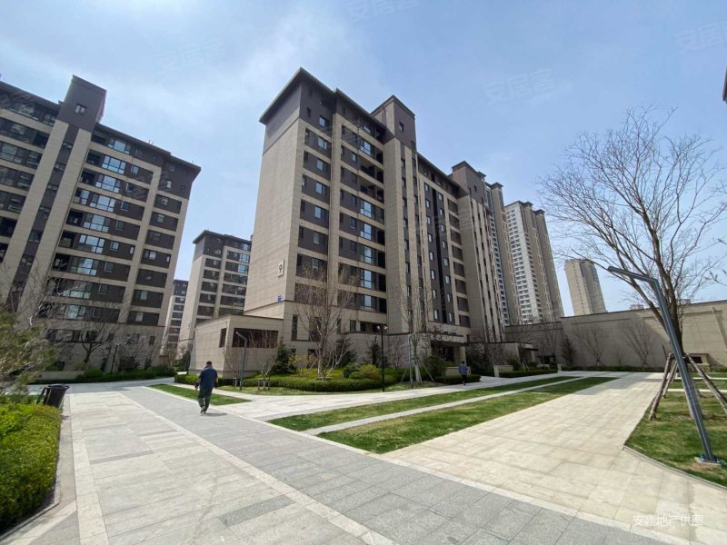 招商公园1872一二三期3室2厅2卫114.41㎡南北259万