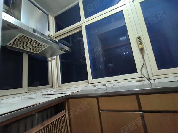 大连甘井子76中学椒房小区近金家街快轨站 椒房 好楼层 近椒房大市场