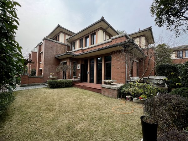 上海青浦徐泾观庭观庭独栋 5房2厅 可租3年5年 含物业费 看房有钥匙