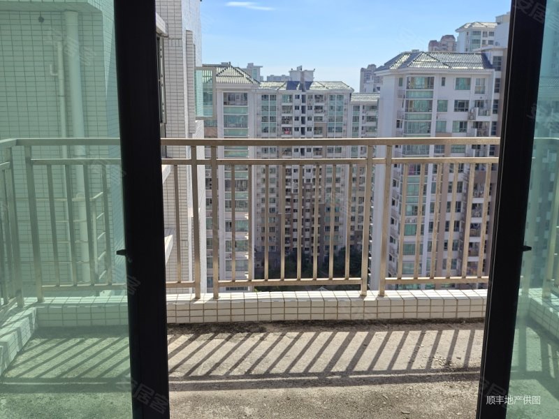 丰怡豪庭三期 毛坯三房 南北对流 中层视野好