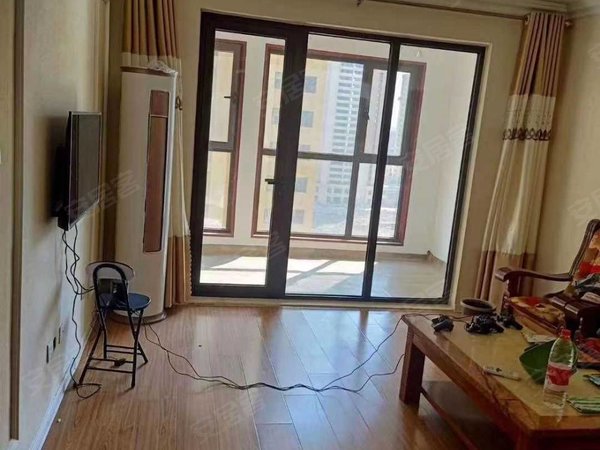 莱阳莱阳城区市中心龙鑫佳苑可月付 可短租 龙鑫佳苑 电梯两居 家电家具齐全 拎包入住出租房源真实图片