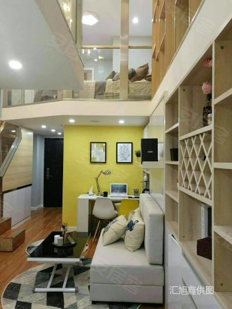 白金壳子,两室两厅,精致复式LOFT,有天然气,地