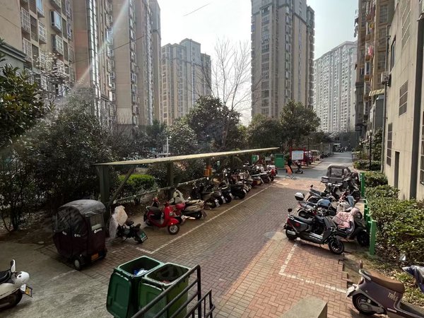 六安金安金安万达汇金国际广场红街酒吧街，西都广场，单门独户，1室1厅，汇金广场，套房整租出租房源真实图片