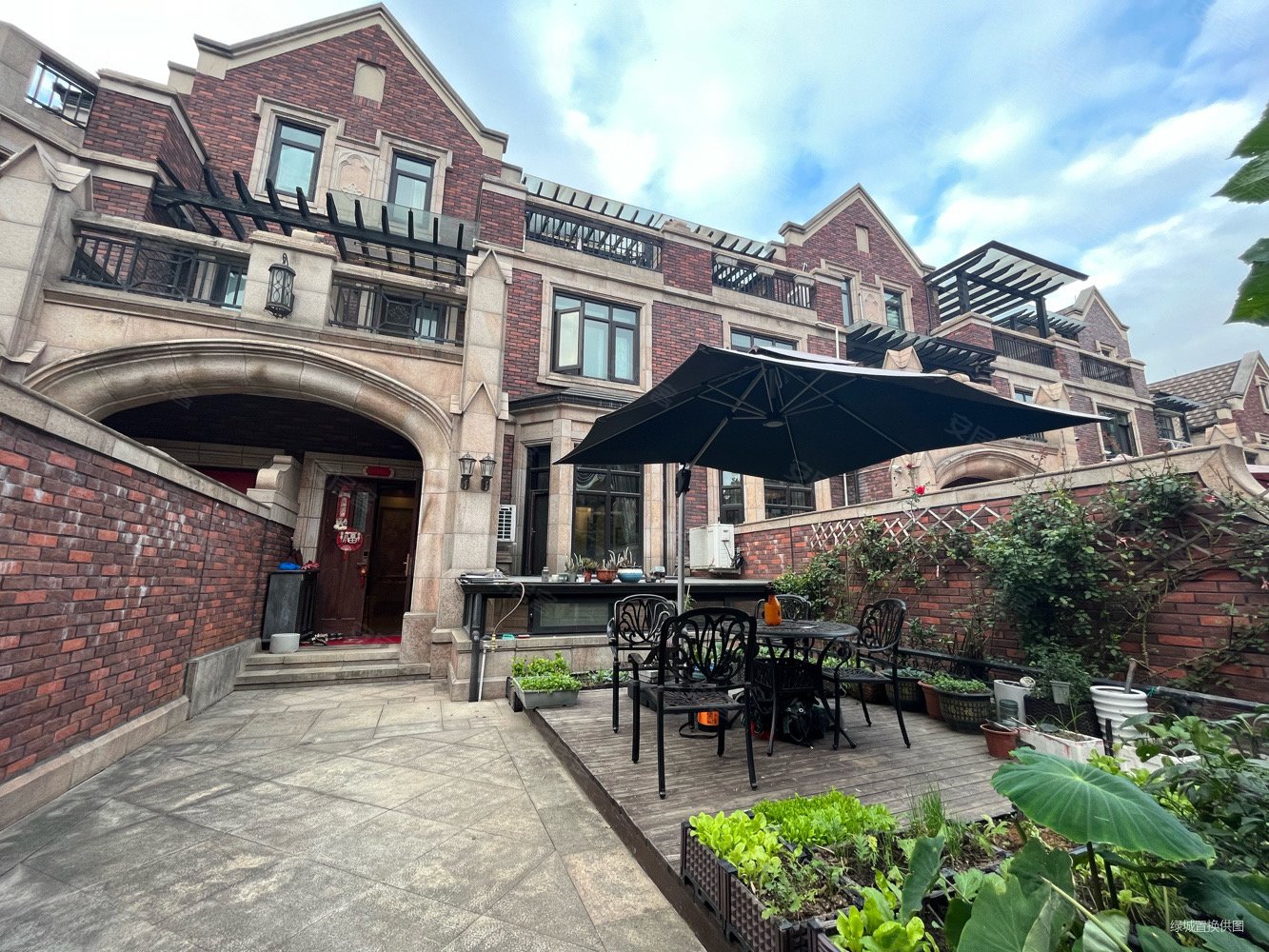 西溪玫瑰园排屋诚售!