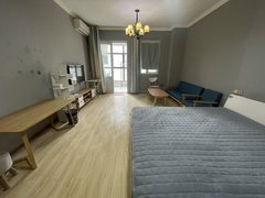 武汉沌口开发区江汉大学曾经刘亦菲住过主播小美女刚退租留有余香！条条大路通金色港湾出租房源真实图片