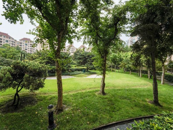 上海浦东陆家嘴仁恒滨江园(一二期)首租| 新装修 朝南3房全屋地暖新风