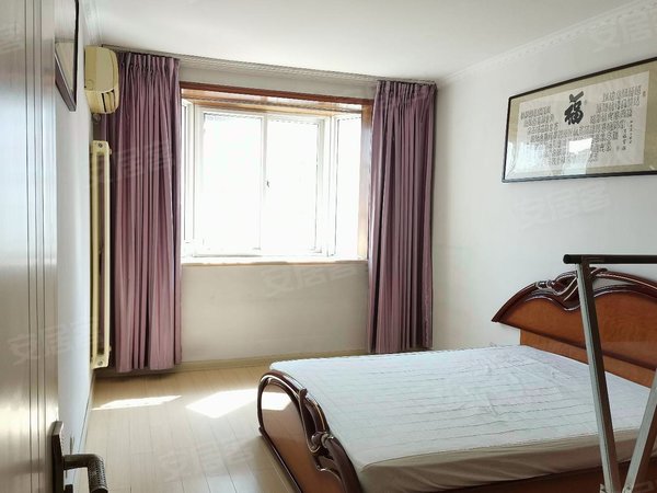 青岛市北中央商务区金港花园福州路敦化路 金港花园 南北通透 精装