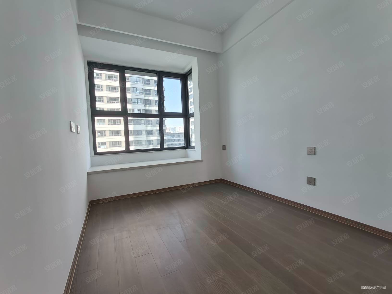 大华|春和景明雅园 全新现房 从未住人 l形大阳台 通透户型