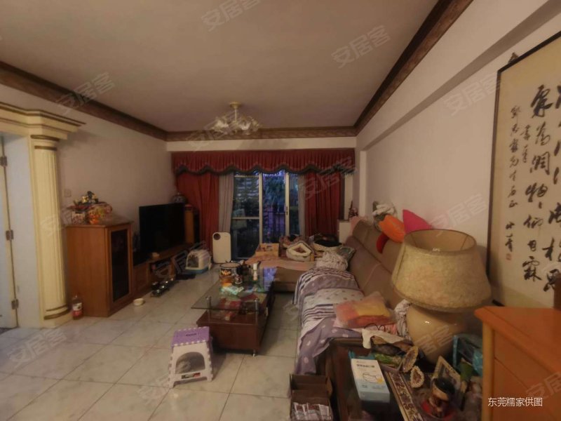 小三房 南向采光好 产权清晰 商业配套齐全 满五 双卫,御景花园二手房