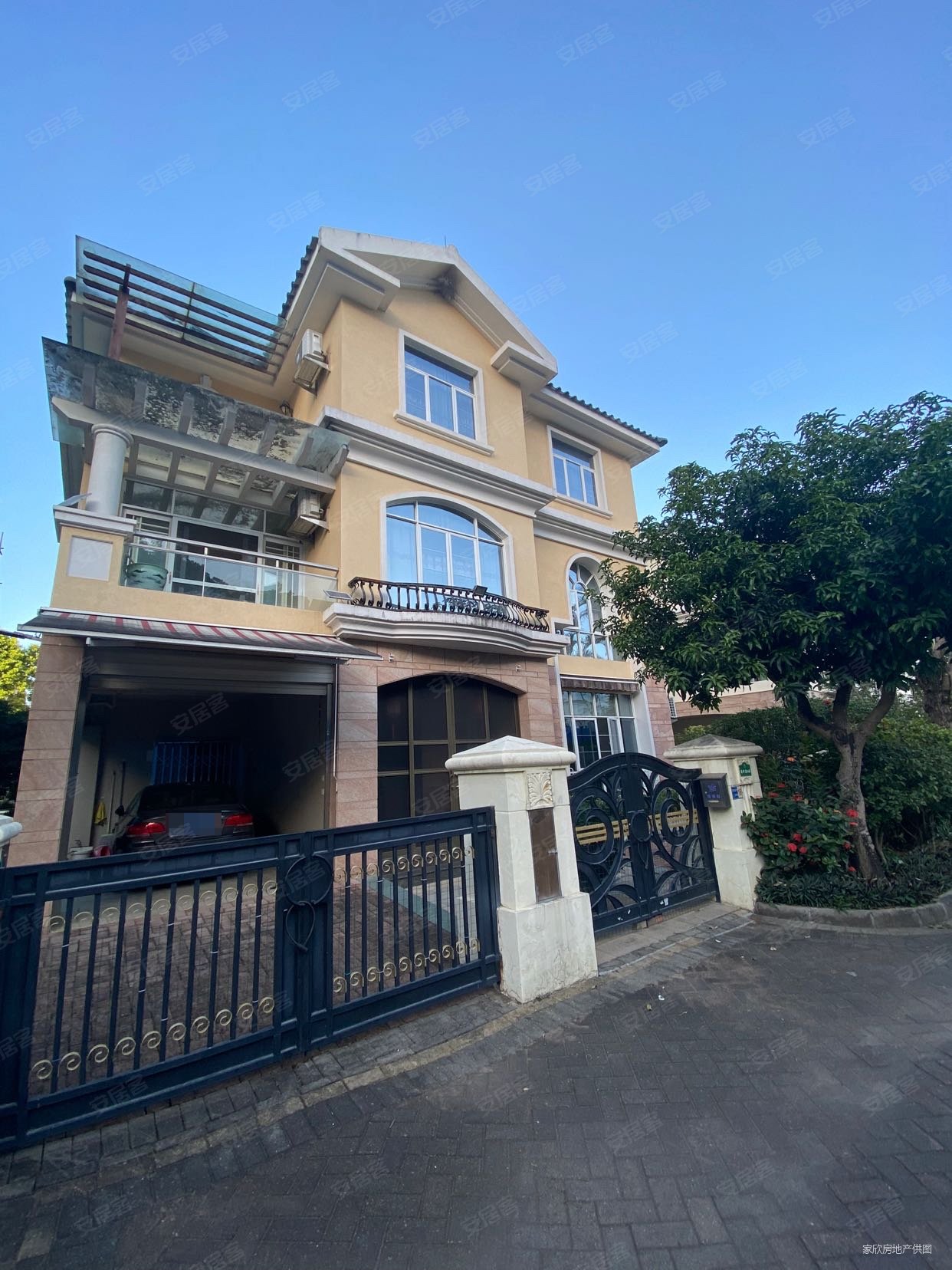 三正半山豪苑别墅