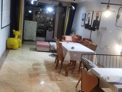 蓬莱登州南关路碧桂园二期三室两卫，租到明年6月出租房源真实图片