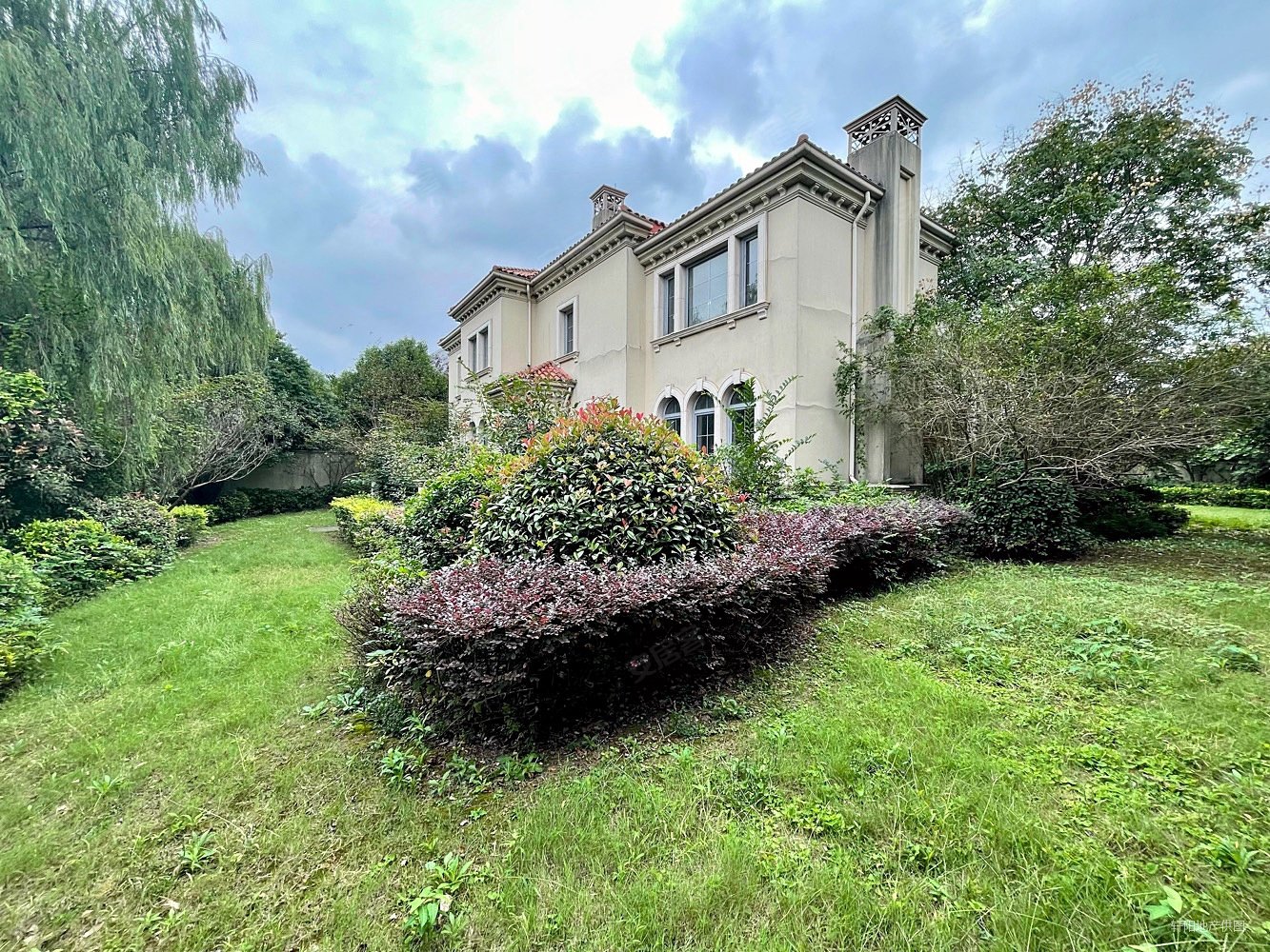 独栋四房 送车位 南北双花园1700邻水走游艇 近青浦,时代御湖(别墅)