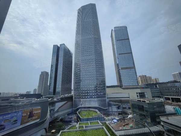 重庆渝北中央公园龙湖天际龙湖天街配套成熟,双轻轨出行便利,龙湖物业