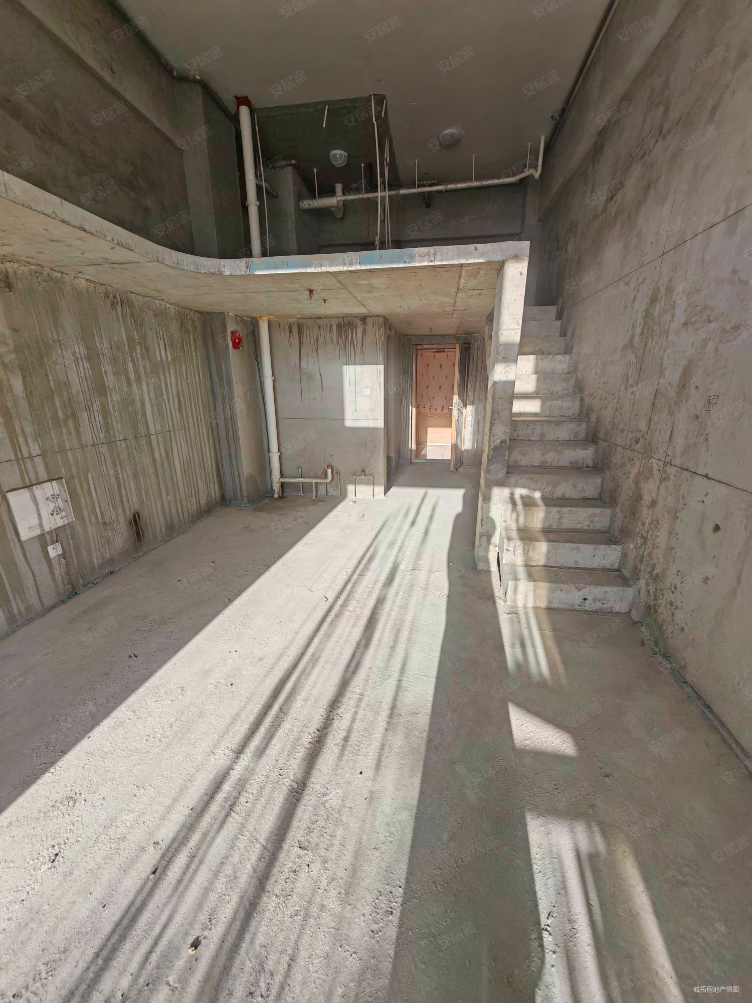 万科翡翠蓝山(商住楼)1室1厅1卫53㎡西27.5万