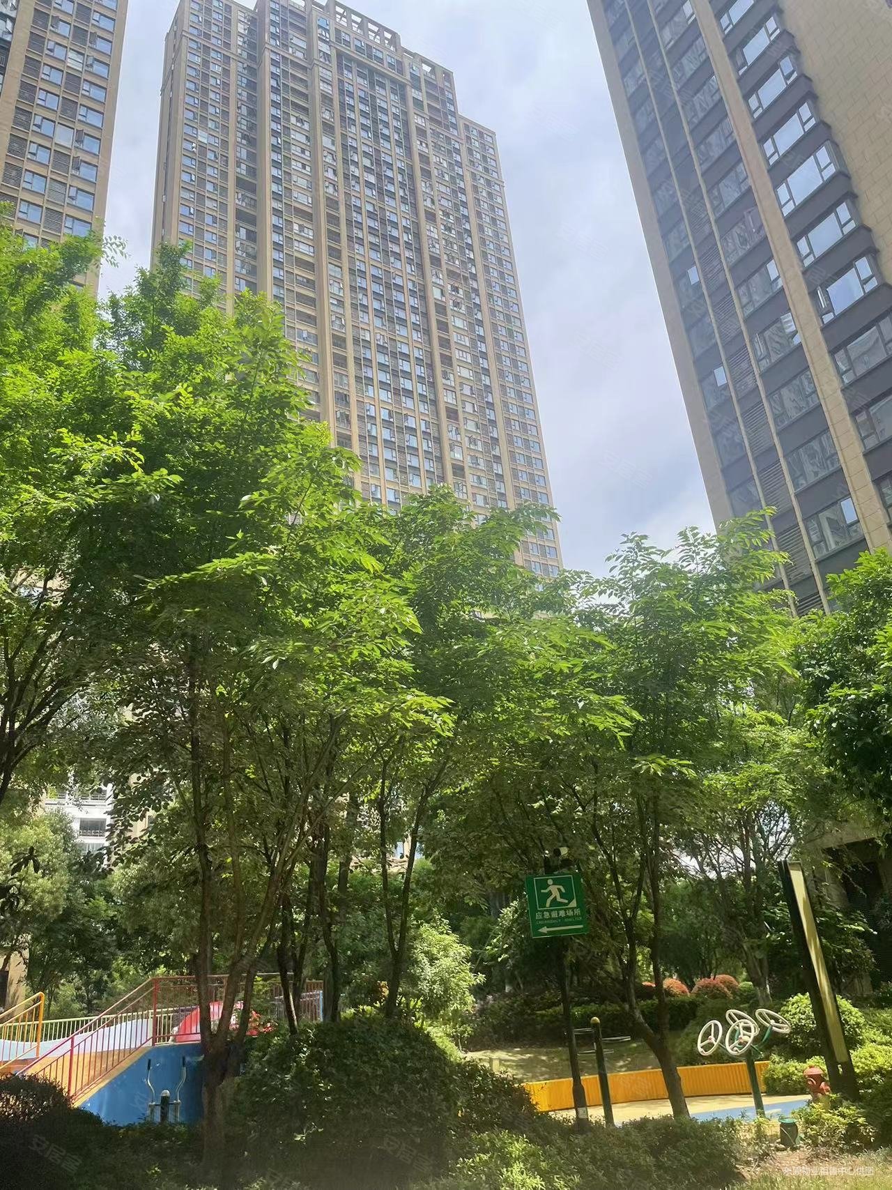 东原启城二期单位5号线地铁口视野开阔交通便利随时看