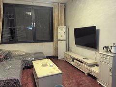 德阳广汉市雒城航校B区5楼套二,简装家具家电空调一个,650元出租房源真实图片
