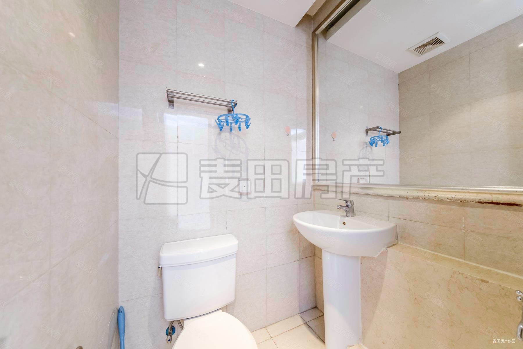 阳光上东2室1厅2卫120.18㎡南868万