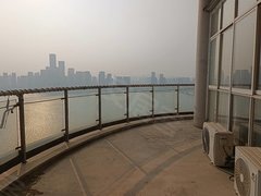 长沙开福湘江世纪城一线江景)包物业带车位)诚心出租)办gong五房)随时看出租房源真实图片