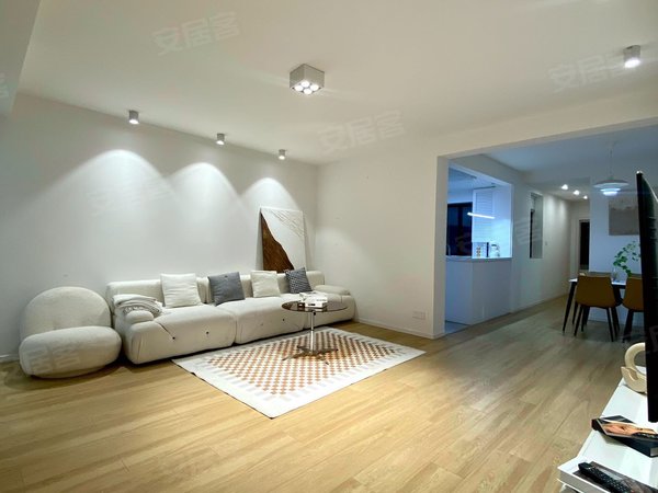 上海徐汇徐家汇香樟苑(徐汇)多说无益,只有您亲自看了才是真,好房源不