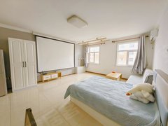 兴安盟乌兰浩特五一广场投影幕布 盖亚花园A区 配套齐全 精装修出租房源真实图片