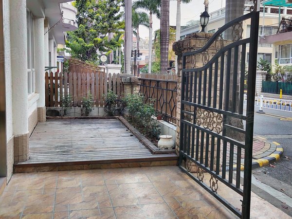 深圳布吉丹竹头龙泉别墅大芬地铁站~龙泉别墅,主干道边上,可办公住家